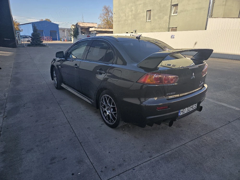 Mitsubishi evo x 