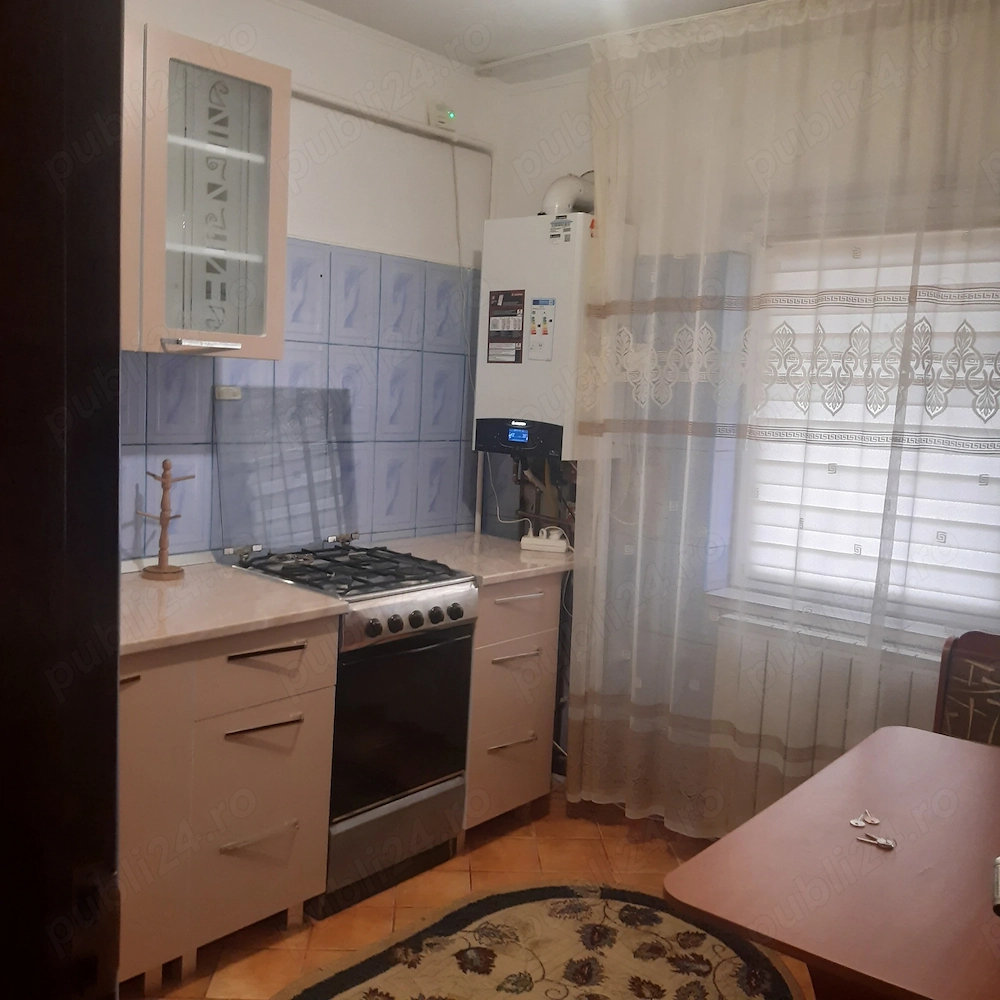 Inchiriez apartament 2 camere Tomesti 