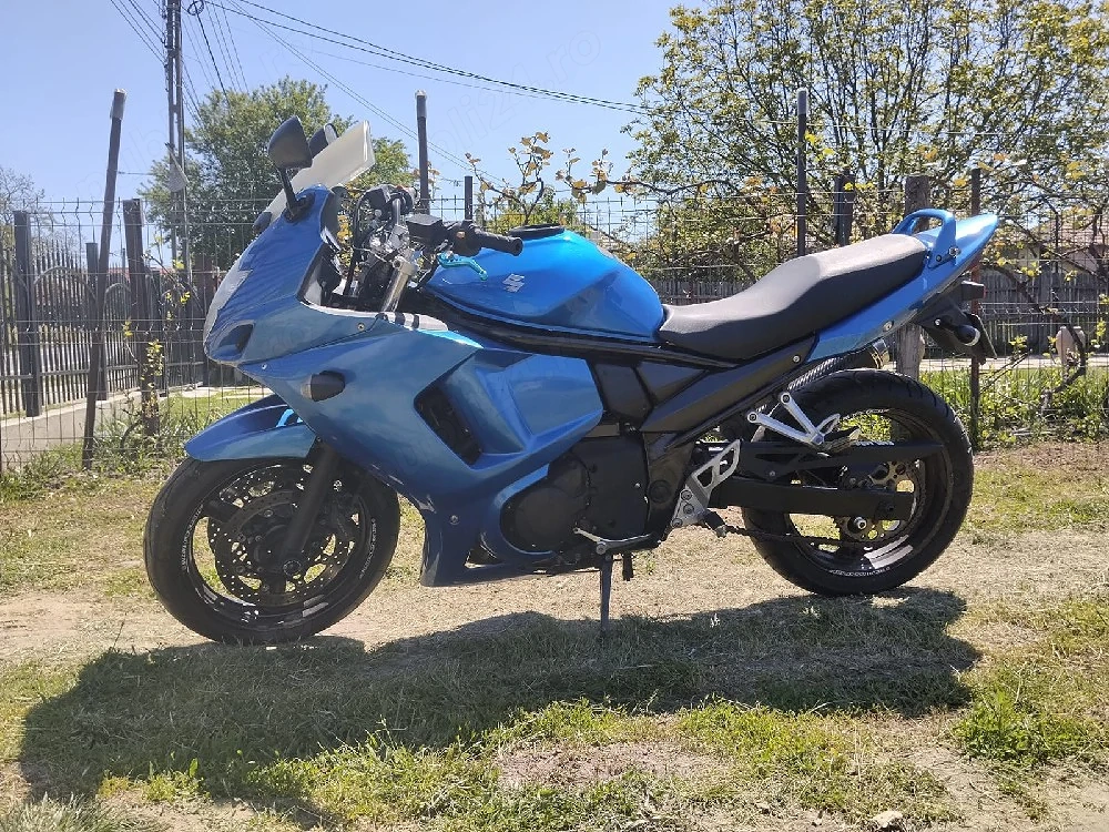 Suzuki GSX650F , an 2011, se poate limita A2 legal.