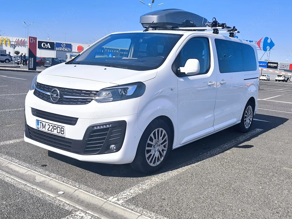 Opel Zafira Life 2.0 Diesel, 177 CP, Automată, 2021, 7+1 locuri