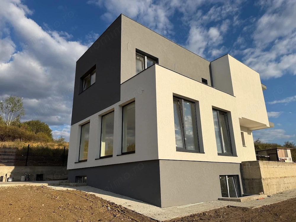 Casa de vanzare zona Selimbar  - Dezvoltator