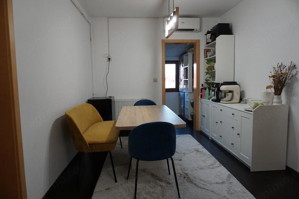 Apartament 2 camere, decomandat, mobilat, zona Bucovina 
