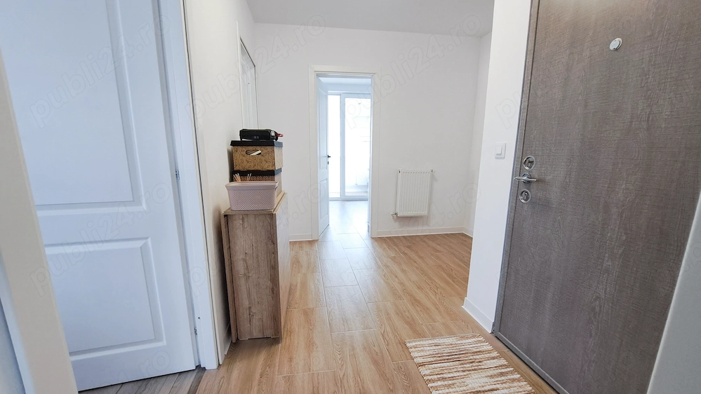 Vând apartament decomandat, recent renovat, situat la căsuțe!