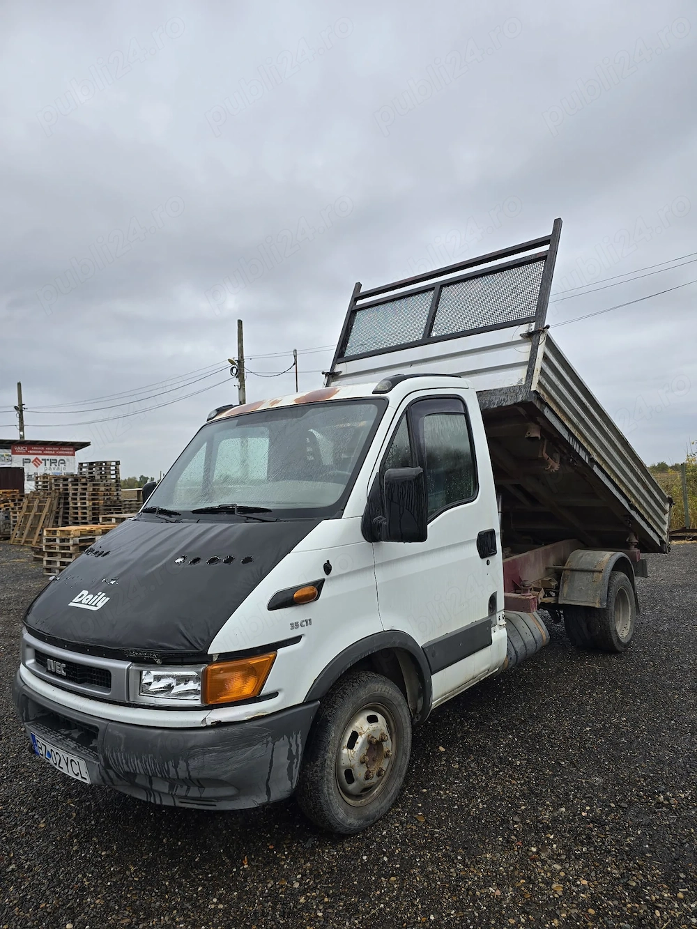Iveco Basculabil Pe Cutie 35C11
