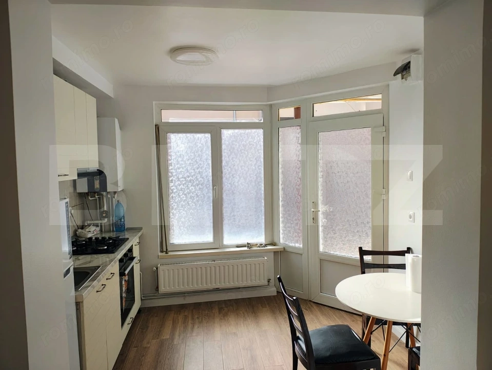 Apartament studio 30 mp, pretabil locuit sau birou, zona Cetate