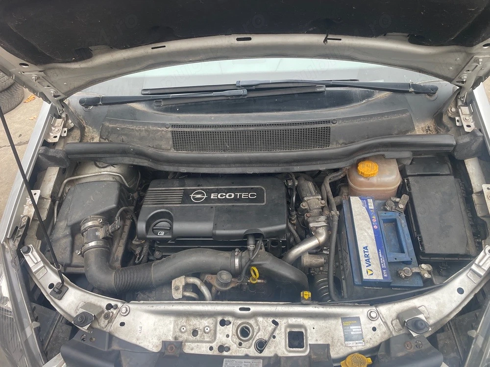 dezmembrez opel zamfira