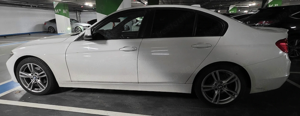 BMW Seria 3 F30 318D