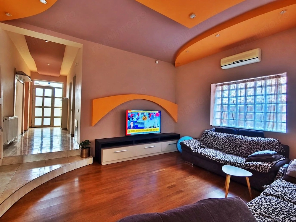 Casa S+P+E, teren 298 mp, zona Biserica Albastra, Rogerius – Oradea