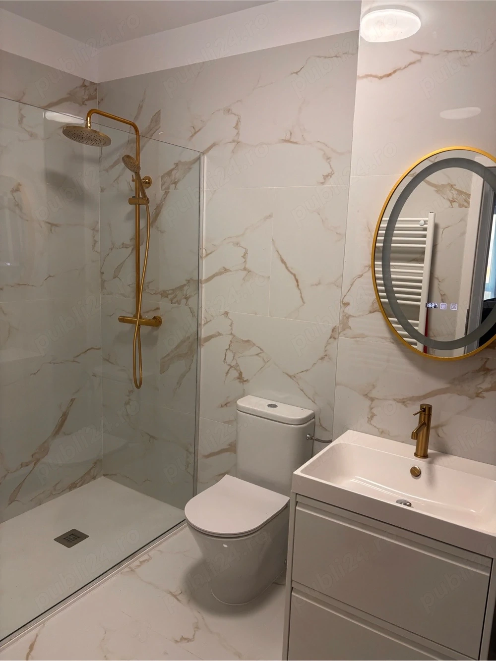 Apartament cu 2 camere pt inchiriat