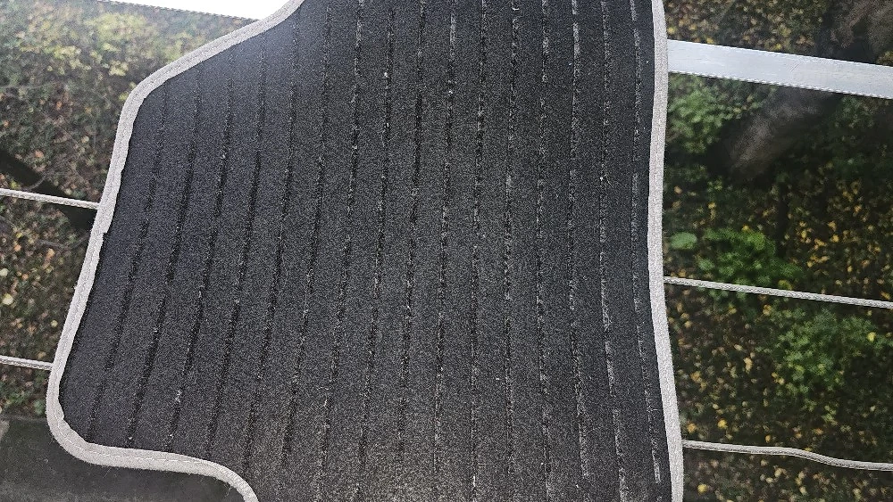 Vând Presuri ,Covorase auto BMW X1