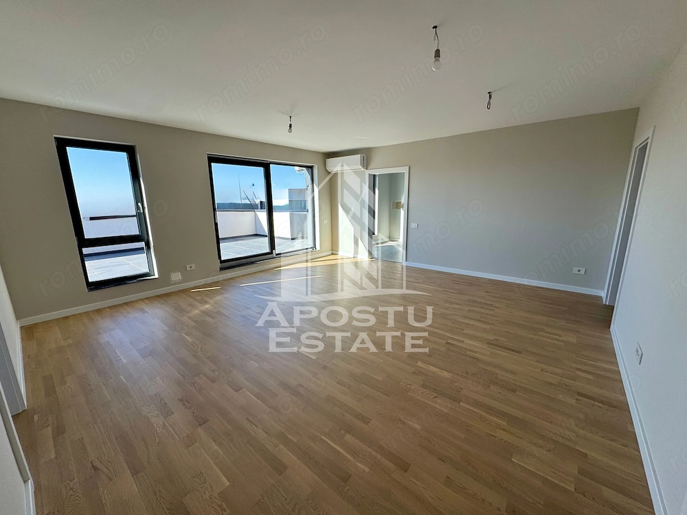 Penthouse cu 3 camere si  terasa de 119 mp , zona Torontalului