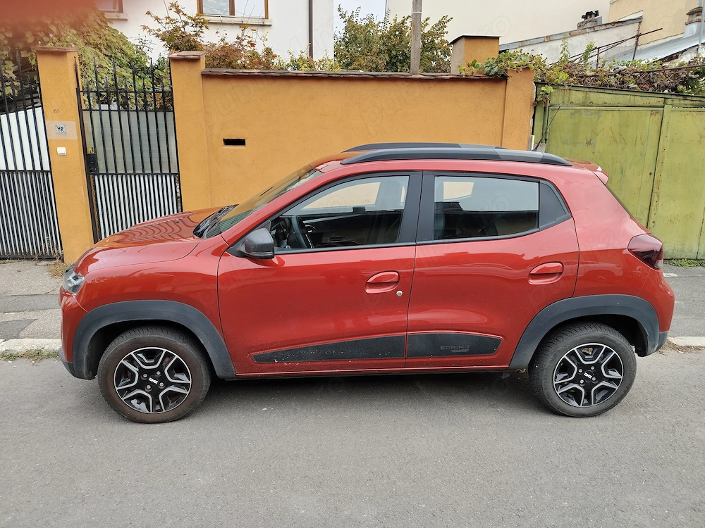 Dacia Spring 2023 Goji red 10800km
