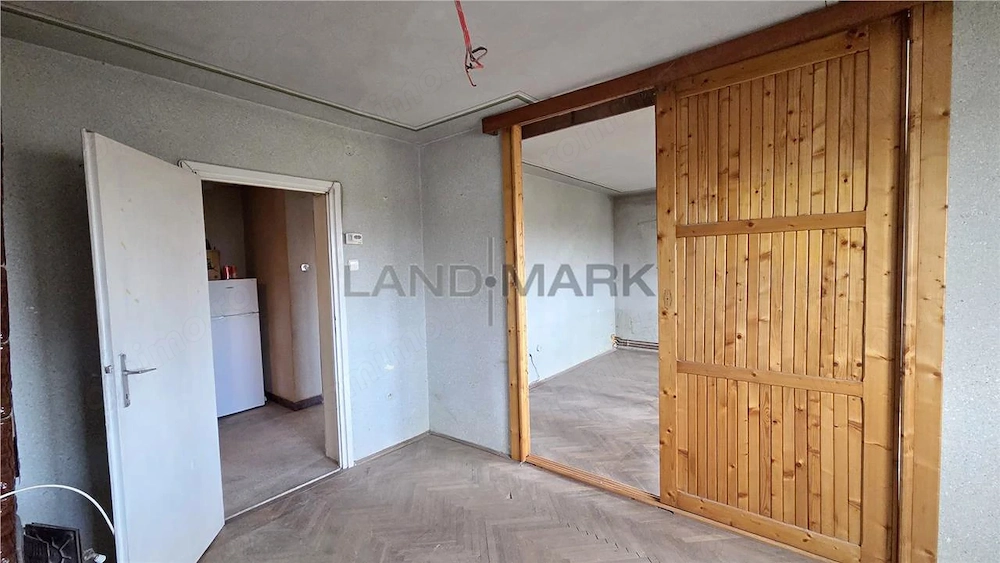 COMISION 0% APARTAMENT DECOMANDAT 3 CAMERE NERENOVAT PIATA CRUCII