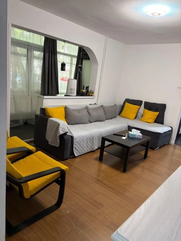 Apartament Luminos 3 camere, zona Bld. Alexandru Obregia, Straduintei.