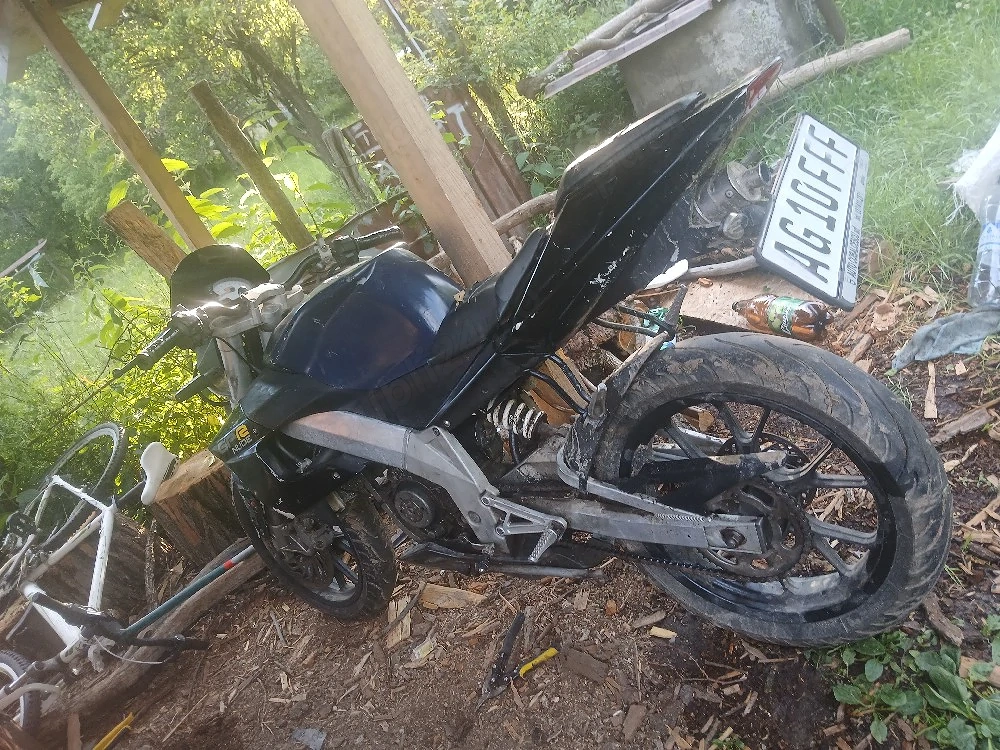 Schimb motocicletă de stradă cu moto cross