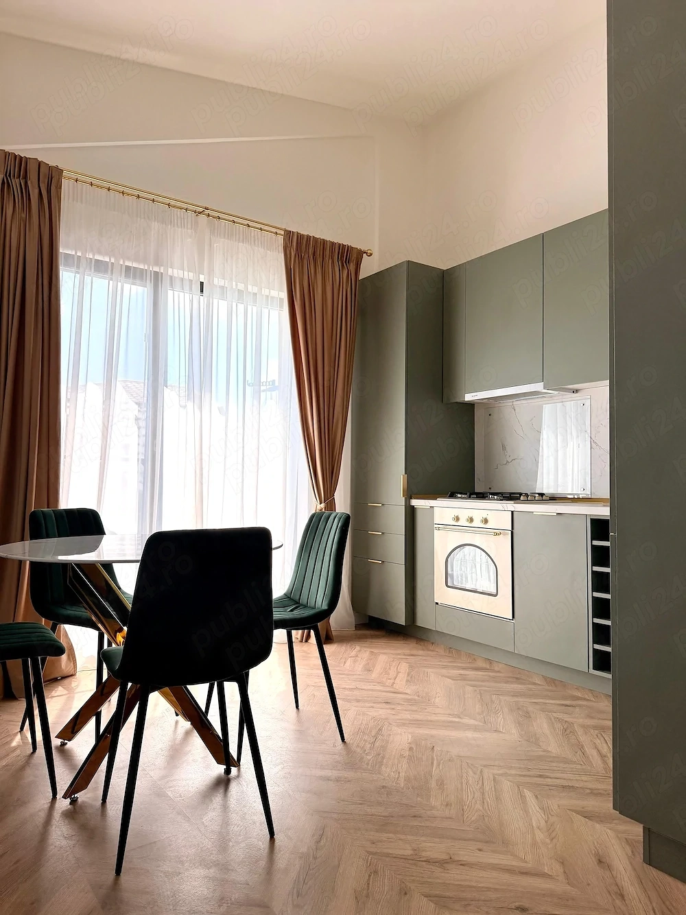 2 camere | Băneasa   Aviației | 60 mp + 25 mp terase | Bloc nou | Mobilat lux