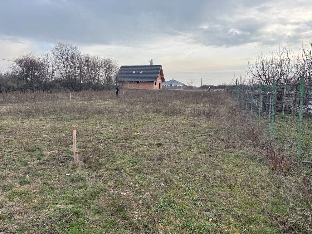 Teren intravilan de vanzare Comuna Parta 