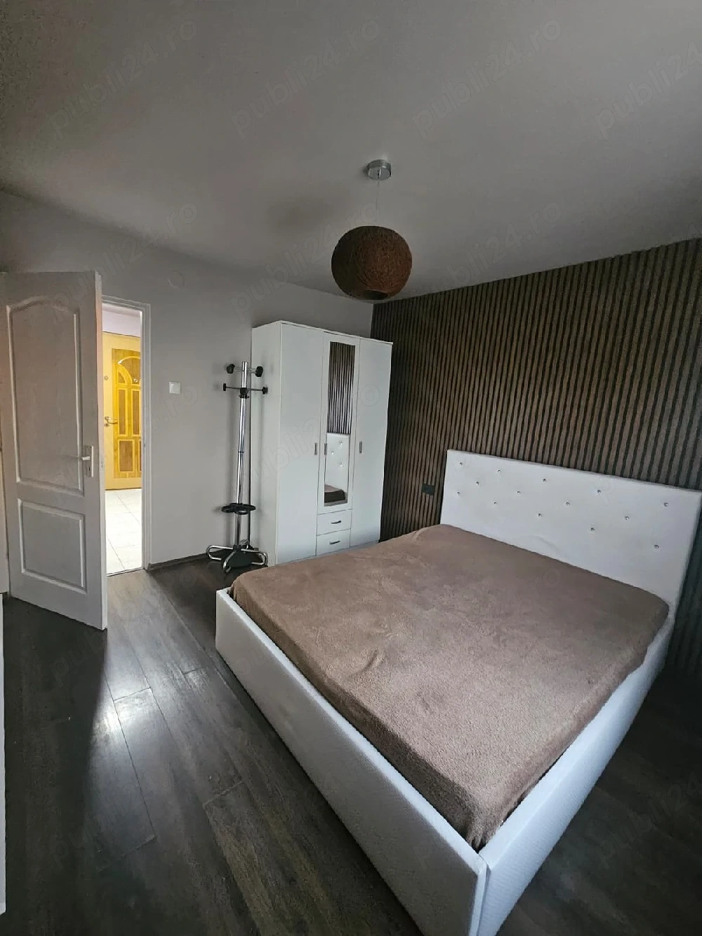 Inchiriez garsonieră zona Buziașului 