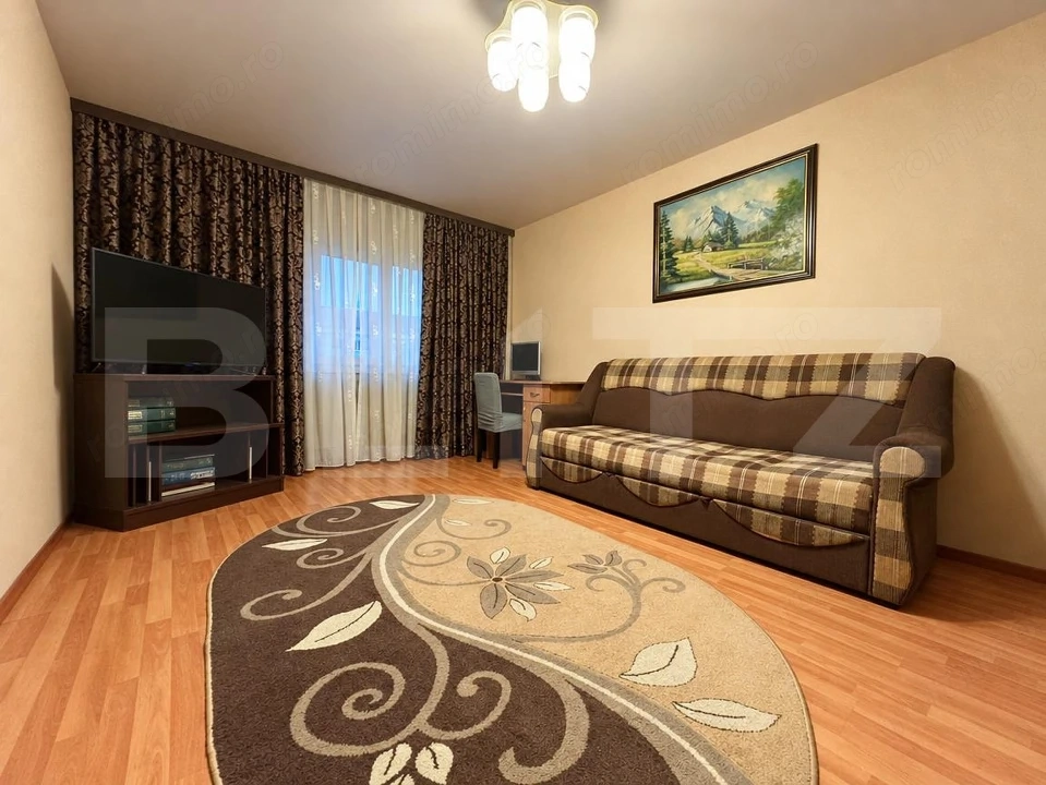 Apartament cu 3 camere de vânzare, Dragoș Vodă