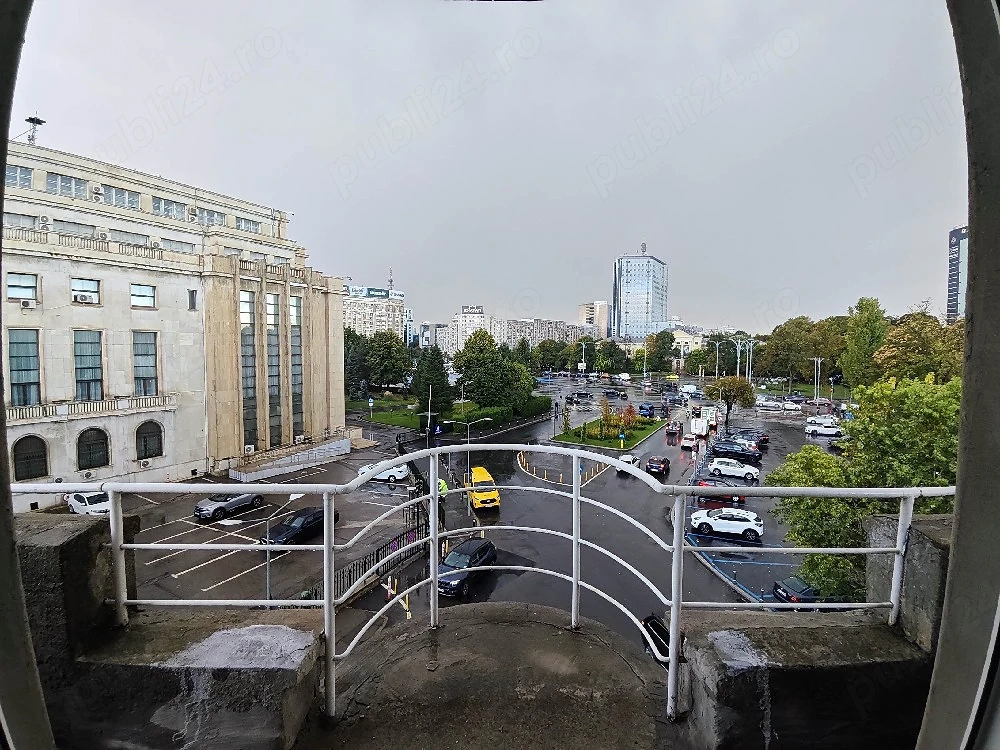 Piața Victoriei două sau trei camere