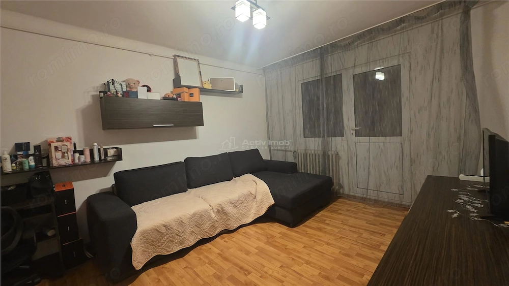 Apartament 2 camere, decomandat, etaj 4 - Rovine - Posta