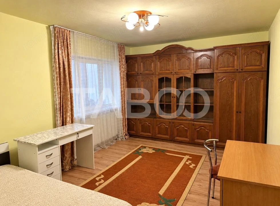 Apartament de vanzare decomandat in zona Intre Lacuri