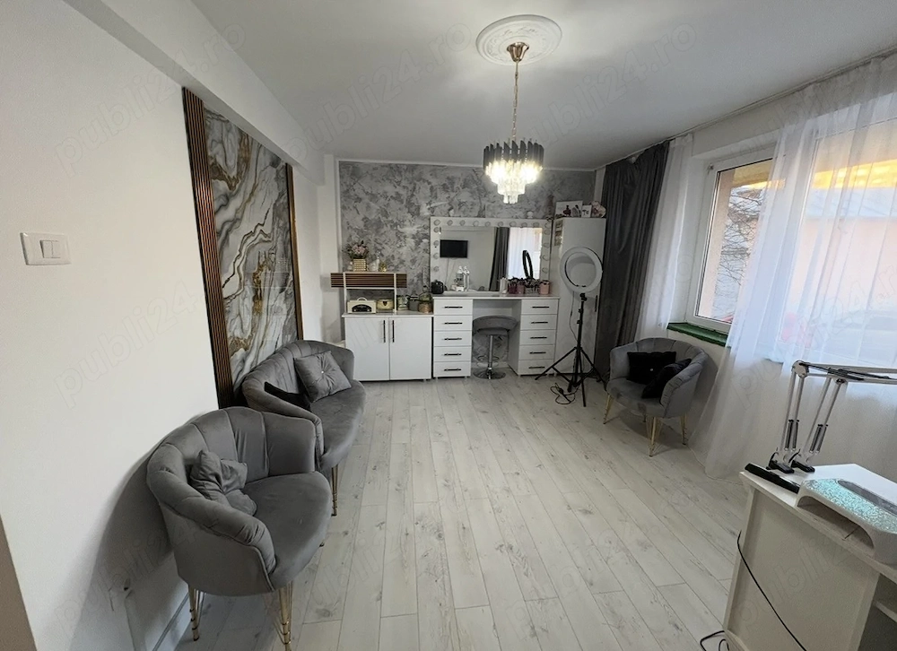 Direct Proprietar- vând apartament 3 Camere ULTRACENTRAL Ploiesti 