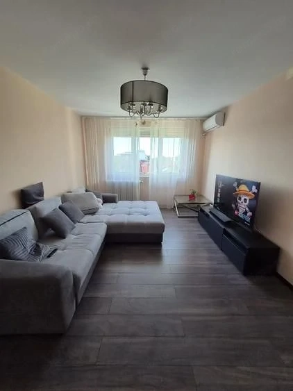🔑 Vanzare Apartament 3 Camere Decomandat– Zona  TITAN - BALTA ALBA