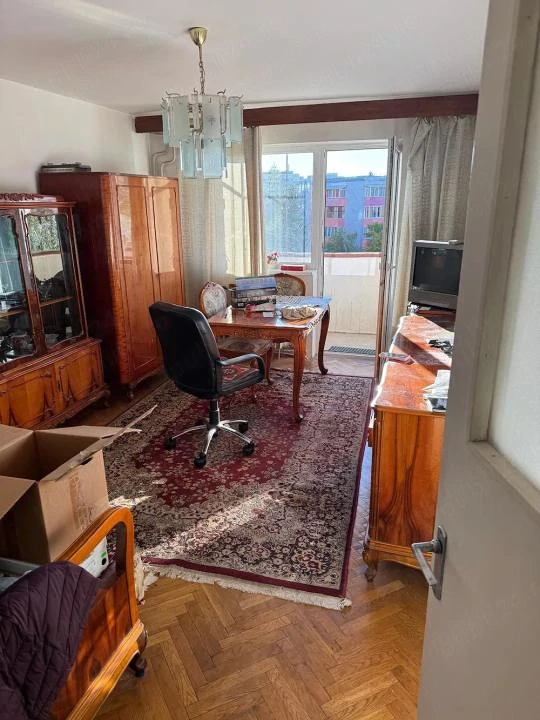 Apartament 3 camere renovabil, zona Denver, Manastur