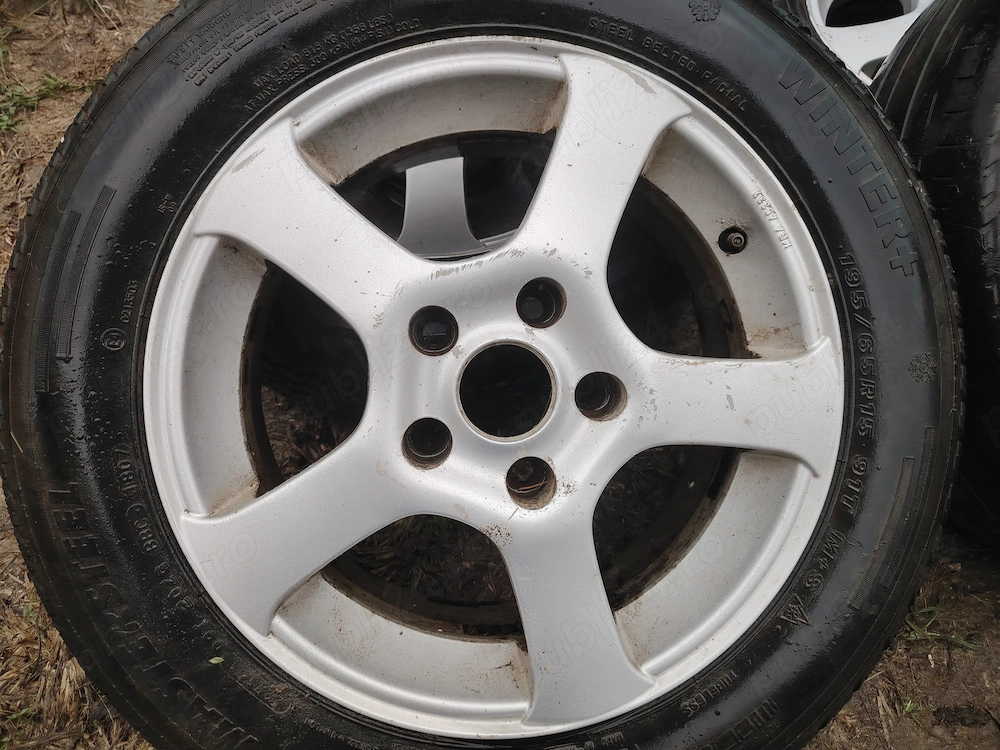 Genti Mazda 6 pe 15 
