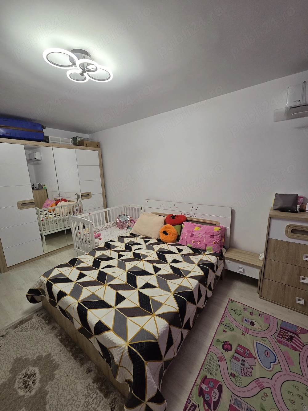 Garsonieră renovată, bucătărie separată, centrală proprie   Ozana, Sector 3