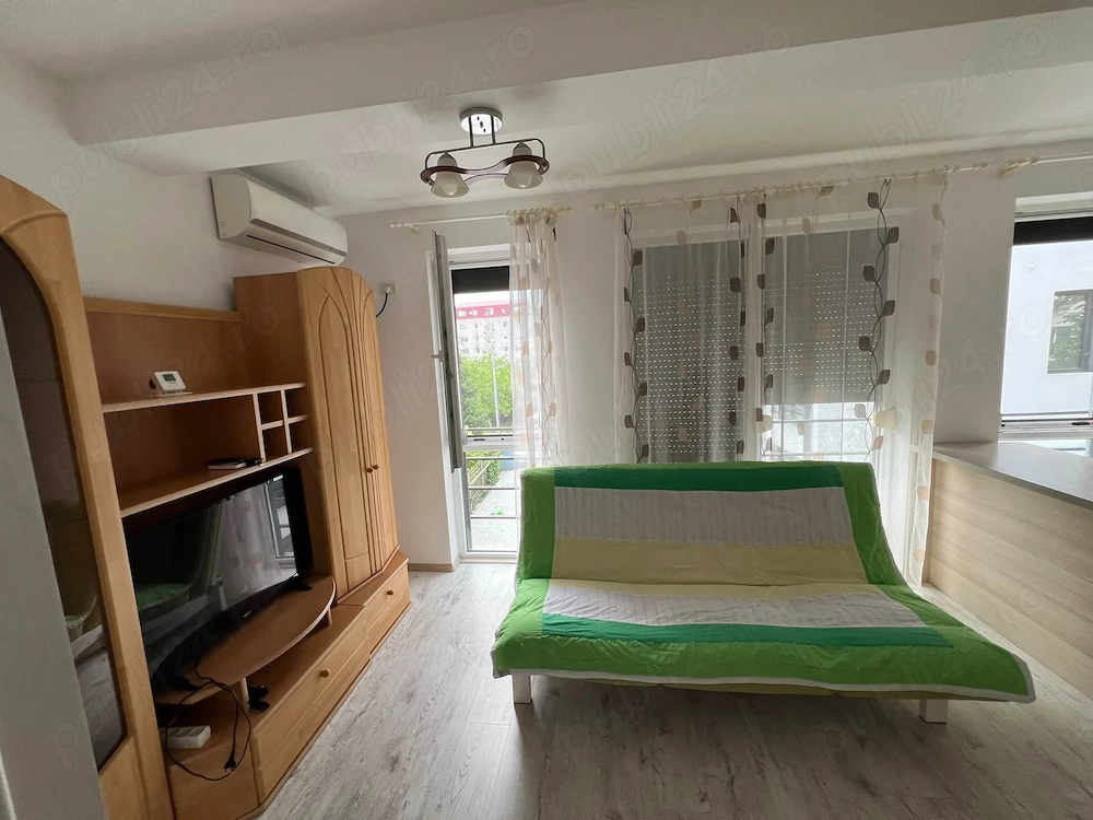 Garsoniera de închiriat, direct proprietar - Complet mobilata și utilata dormitor separat.