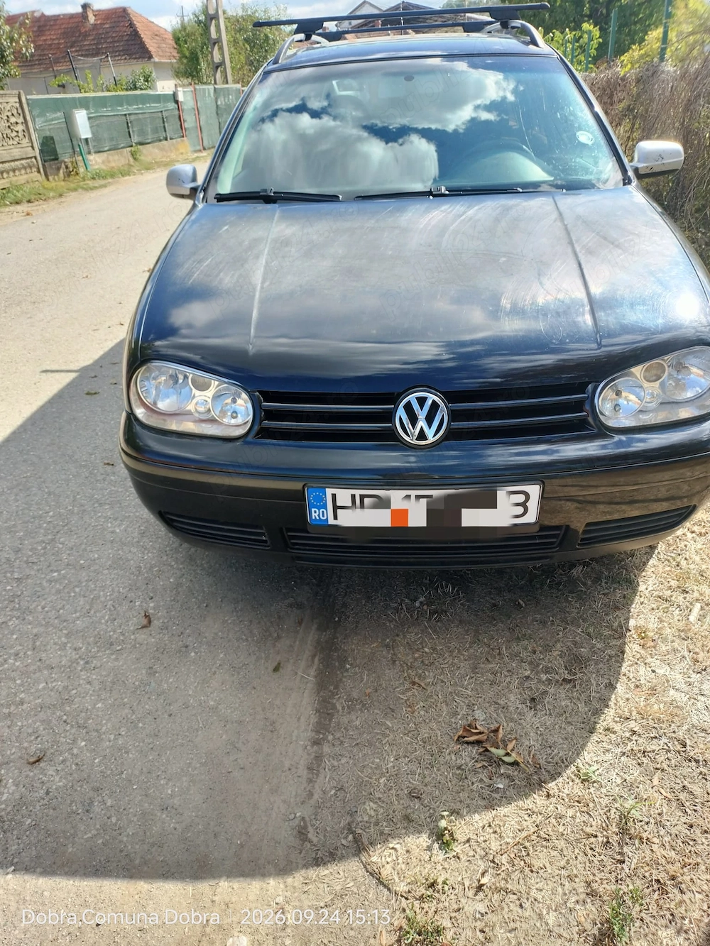 Golf 4 2003  3500 de lei negociabil 