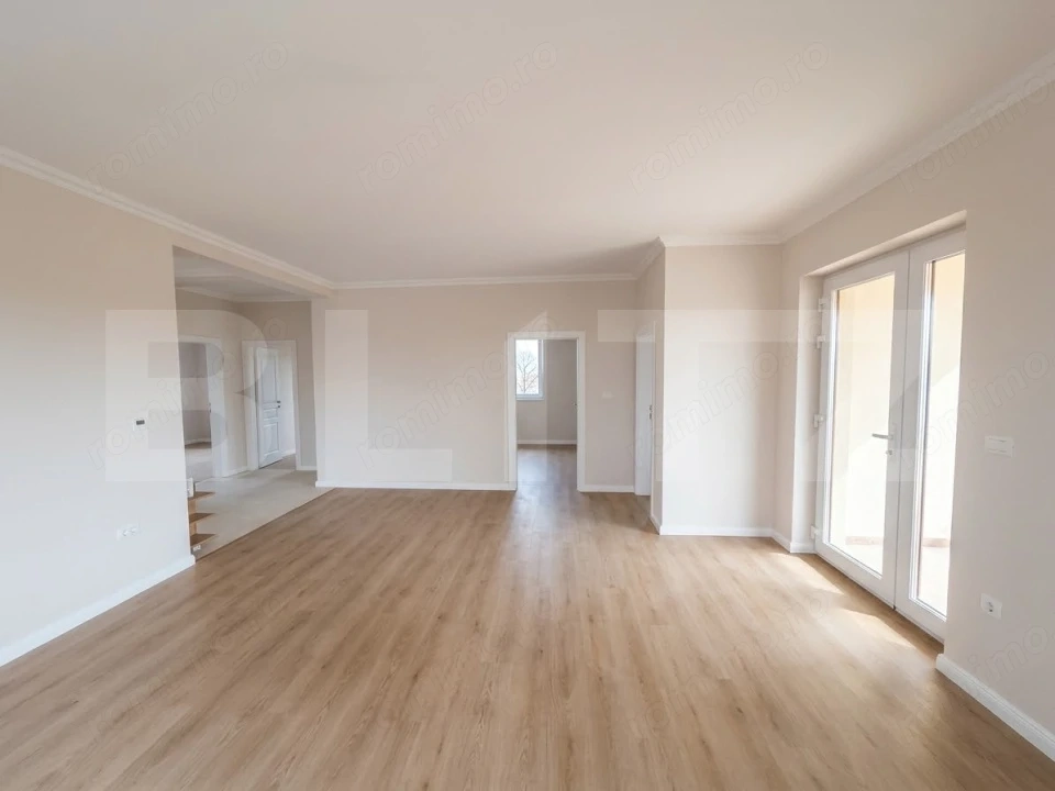 Casa cocheta pe parter, 501 mp teren, Ghiroda
