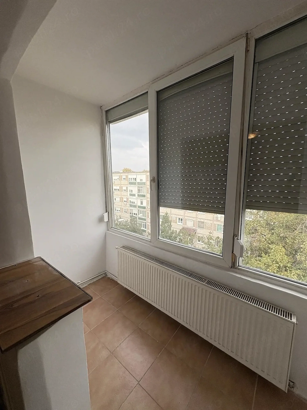 Vând apartament 4 camere zona Dacia