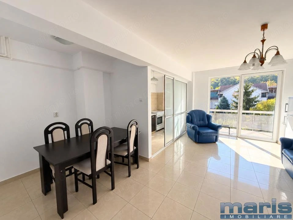 Inchiriere apartament 3 camere tip Penthouse zona Tudor cu garaj