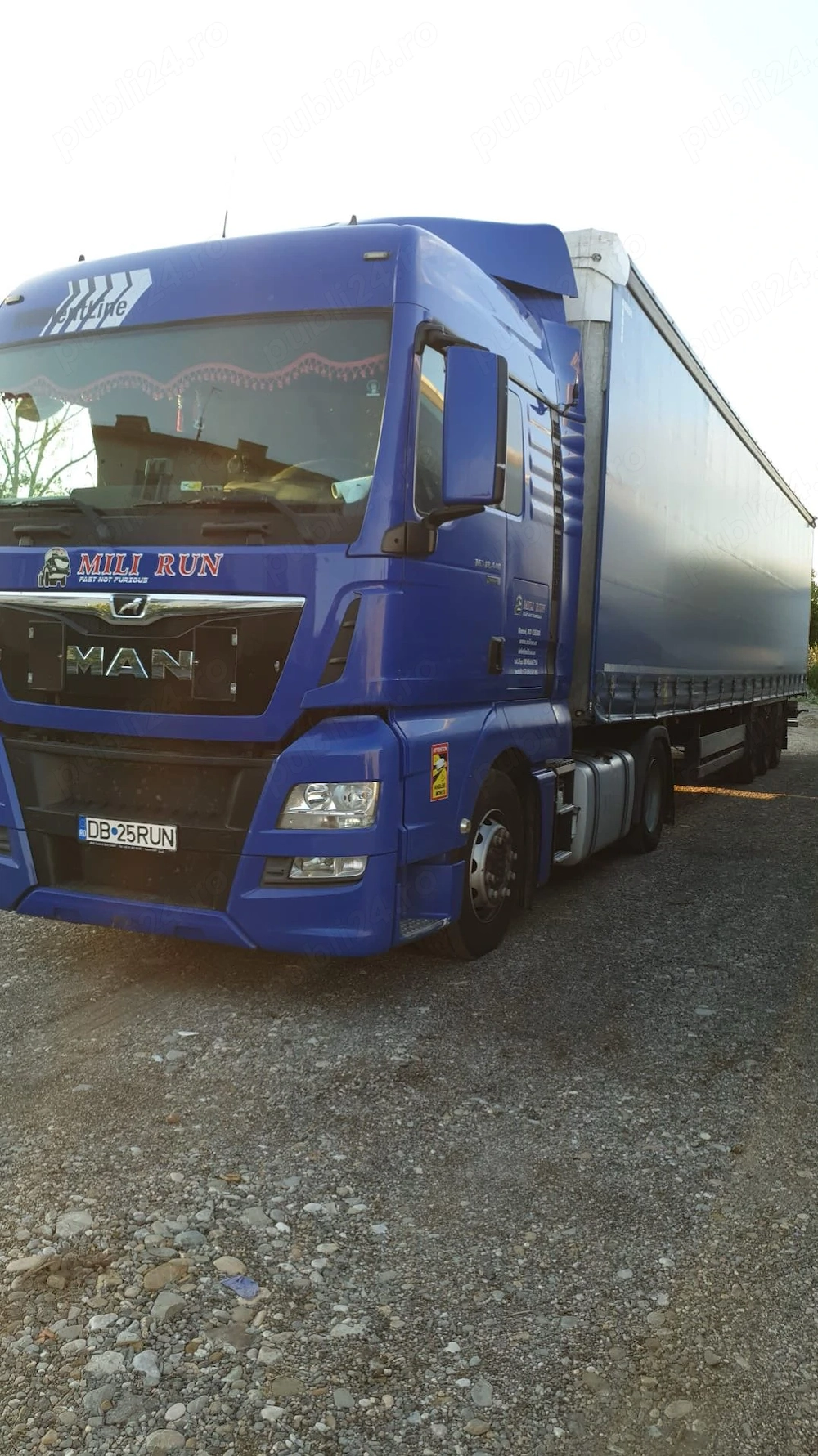 Ansambluri MAN TGX si semiremorci KRONE