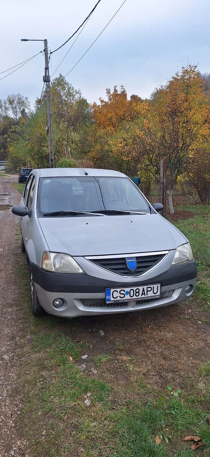 vând Dacia Logan 
