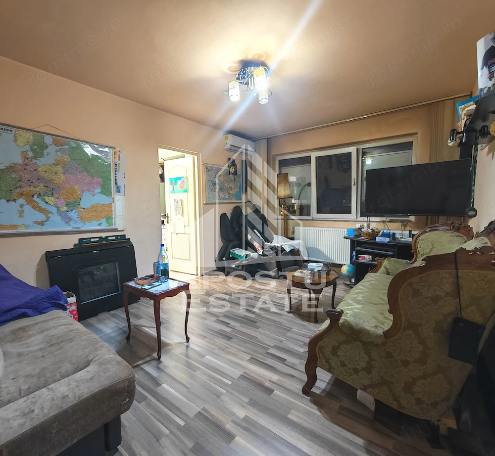 Apartament cu 3 camere, de vanzare, etaj intermediar, zona Dacia
