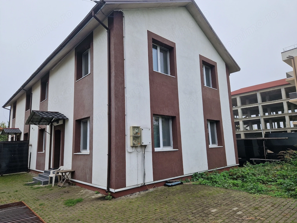 Casă P+1 struct metalică încălzire pardoseală pompa căldură 