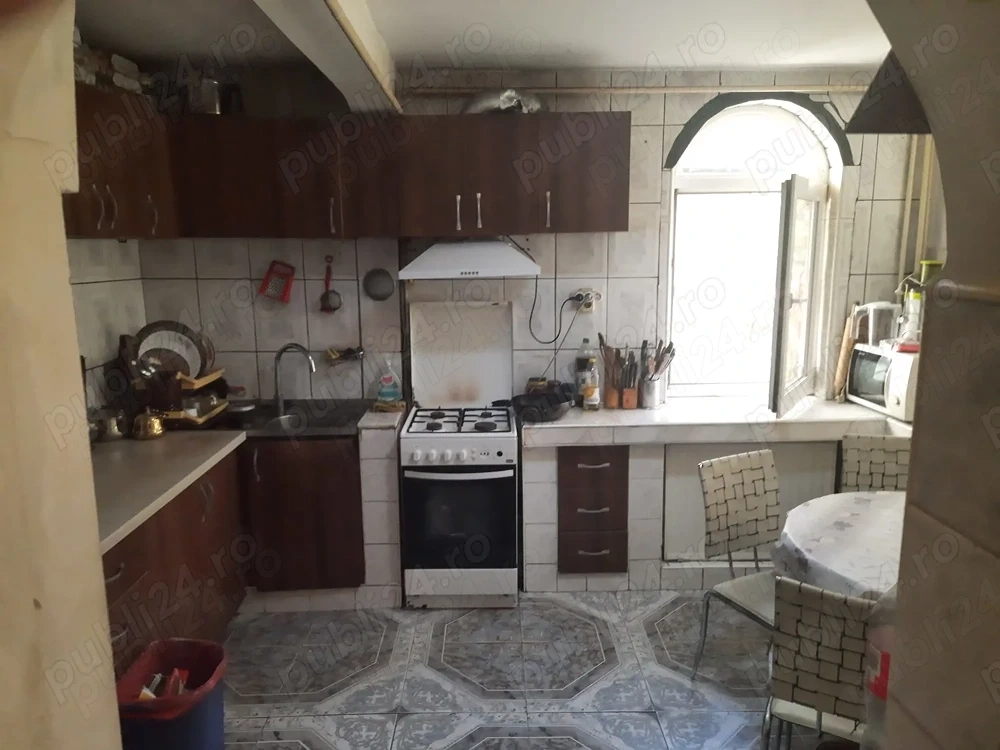 De vanzare apartament cu 3 camere in zona Girocului Vladeasa