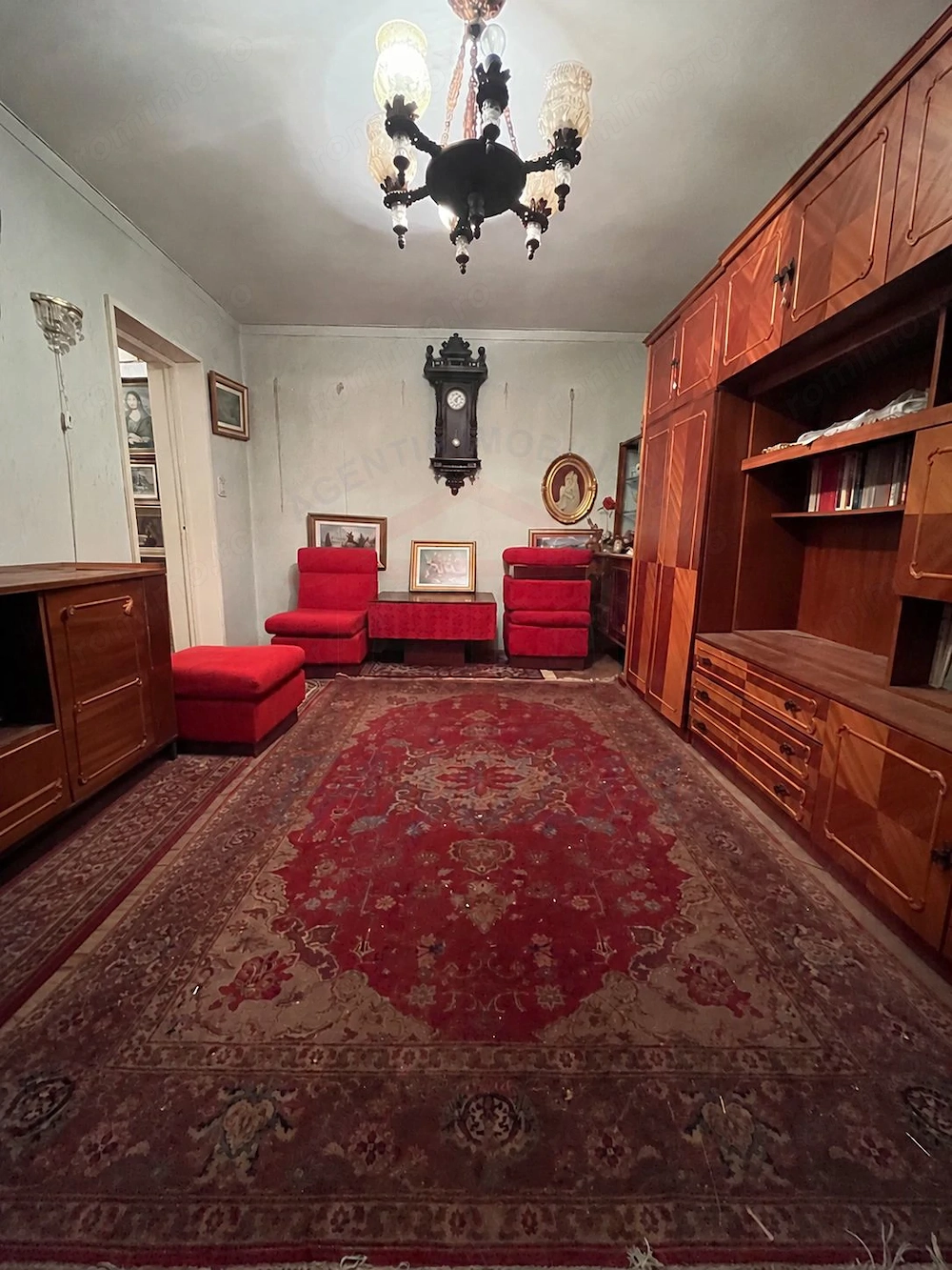 De vanzare apartament 2 camere Mazepa 2, etaj 1