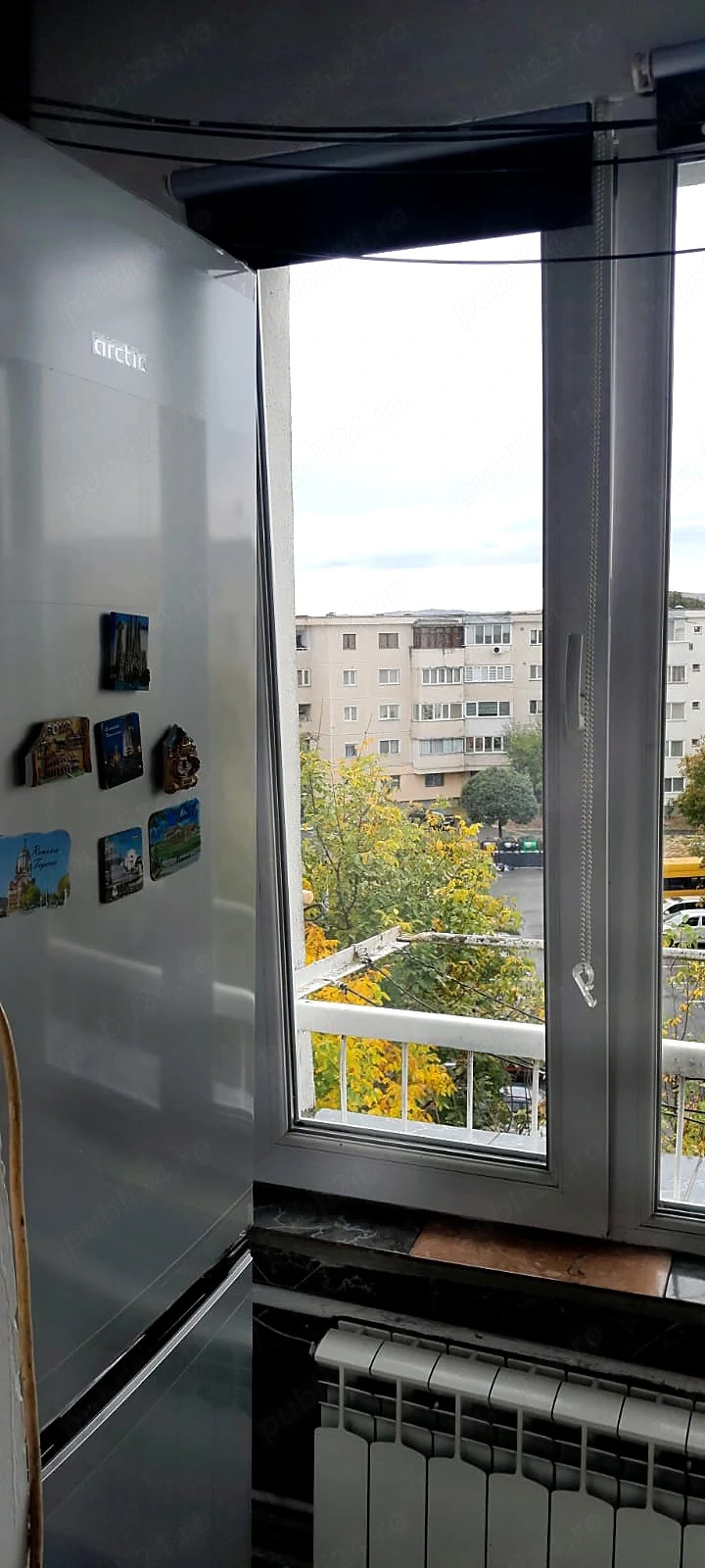 Apartament 2 camere, central, lângă Radu Negru, mobilat, centrală proprie, loc de parcare