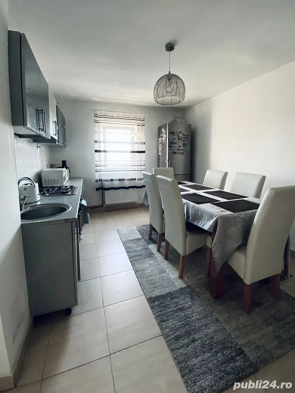De vanzare apartament cu 2 camere in zona Lipovei aproape de Gradinita si Biserica Sf.Apostoli Petru