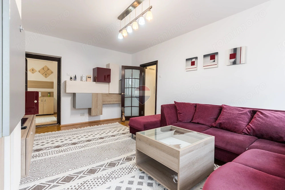 Apartament 3 camere, 74 mp, 2 băi, parcare, Cantemir-Palas