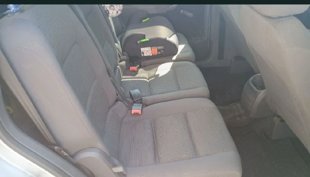 Vând Touran 1.9 TDI