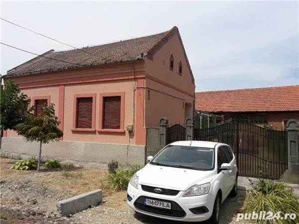 Vand casa caramida in Costeiu