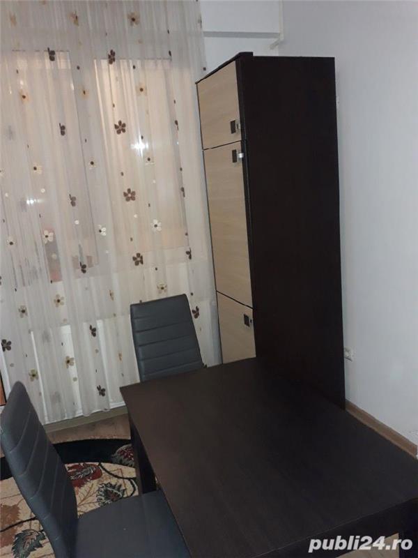 Inchiriez apartament!