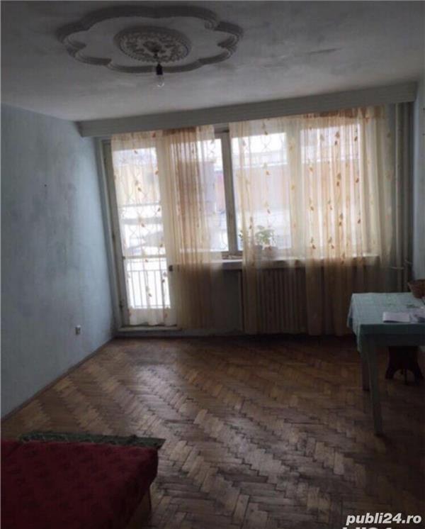 inchiriez garsoniera piatra neamt ultracentral bloc turn unic — fotografia 1