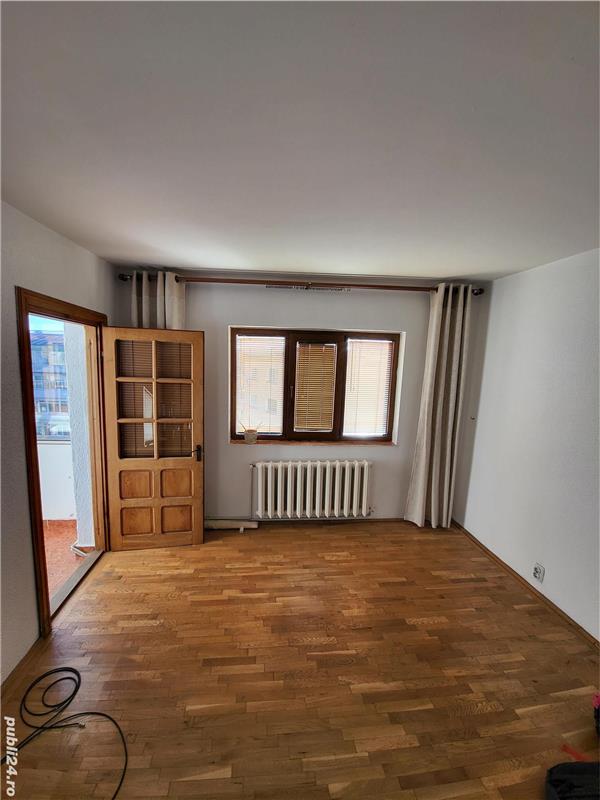 Vând apartament 3 camere decomandat, 70 m2, Vișoi III, lângă CUB MALL, Câmpulung Argeș — fotografia 1